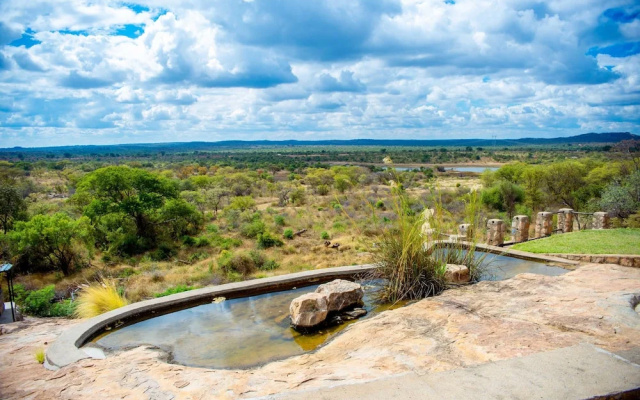 Thakgalo Honeymoon Suite - 2211