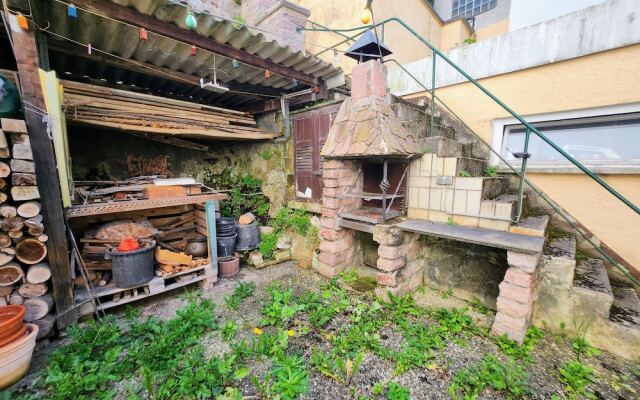 Entire House for Fitters and Craftsmen