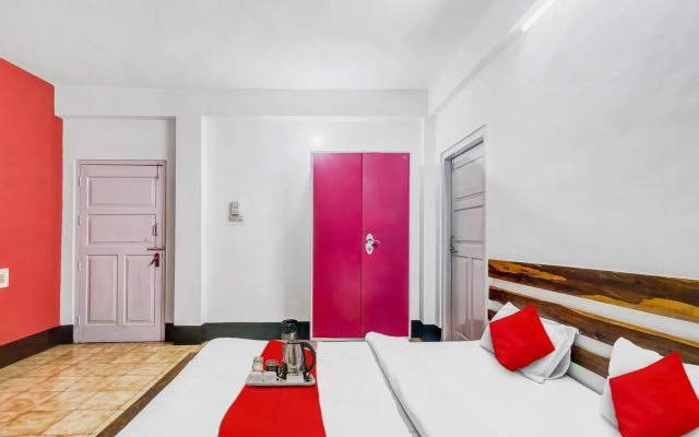 OYO Flagship 70293 Bobs Mansion