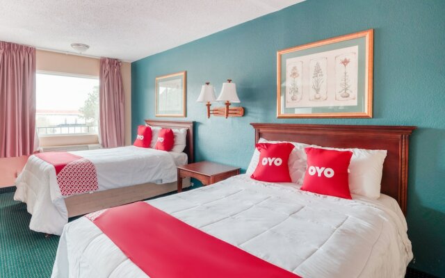 Hotel Fayetteville S Eastern Blvd by OYO Rooms