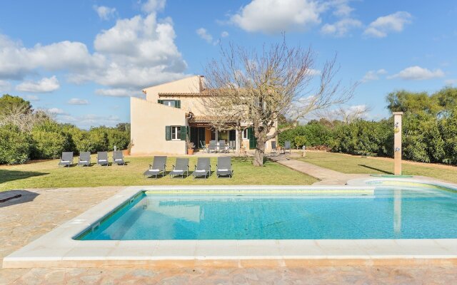 Close Es Trenc Beach Villa with Pool