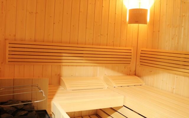 Lavish Chalet in Mauterndorf with Sauna & Hot Tub