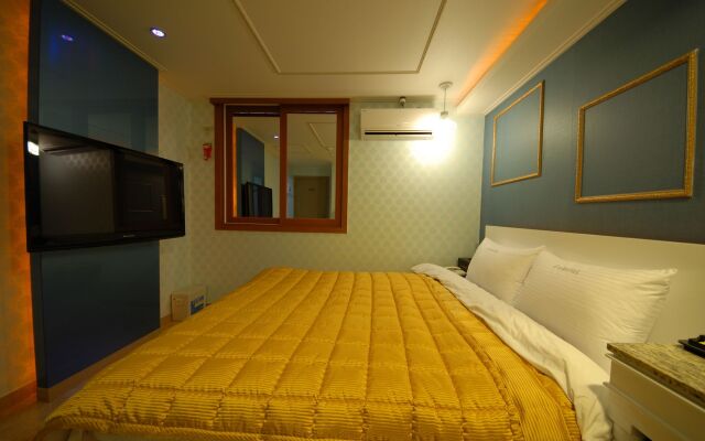 Hyu N Motel