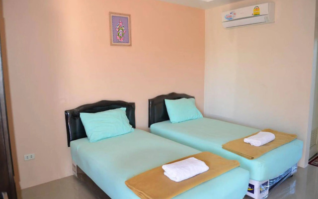 Phrom Phring Place Service Apartment