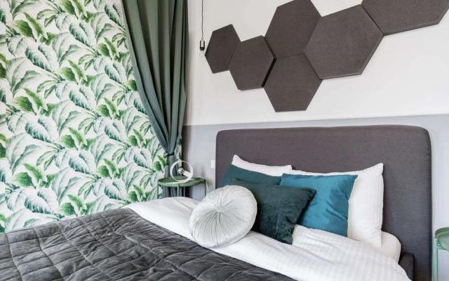 Warsaw Center Apartment