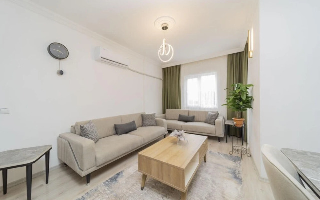 Gorgeous Flat With Mountain View In Antalya