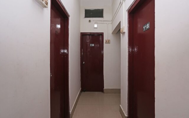OYO 9637 Hotel Upasana Palace 2