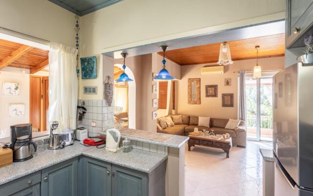 Dimitris Cottage in Apergatika