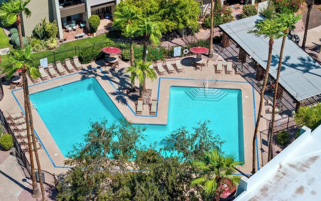 Primo Scottsdale Location w Heated Pool