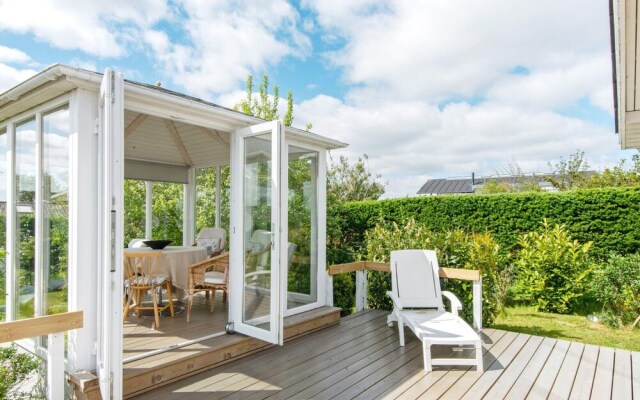6 Person Holiday Home in Hejls