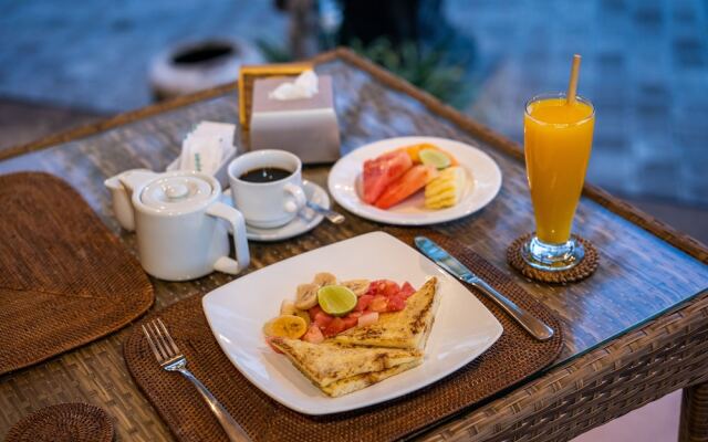 Tapa Bale Gede Nusa Lembongan