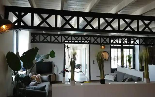 Majestic Villa in Nuaille-d'aunis With Sauna