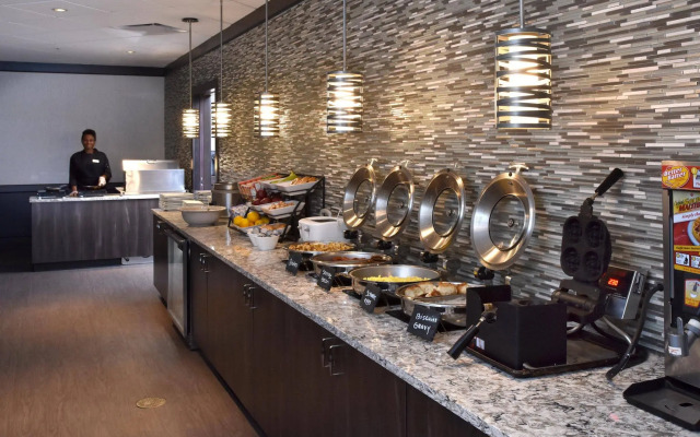 Holiday Inn Canton (Belden Village) by IHG