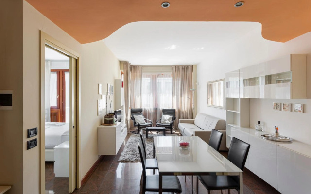 Beautiful Apartment next to Sempione and City Life - Teodorico