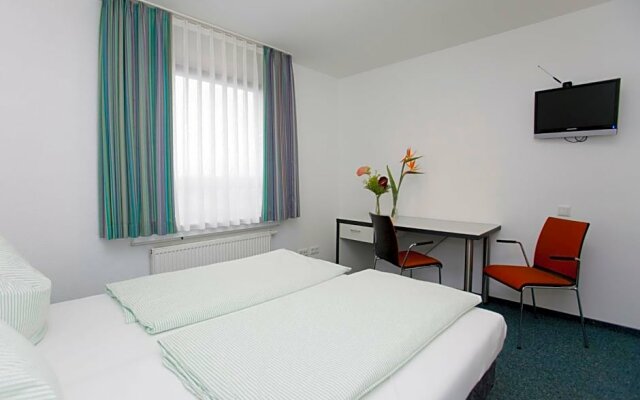 Jugendherberge Köln-Deutz City- Hostel
