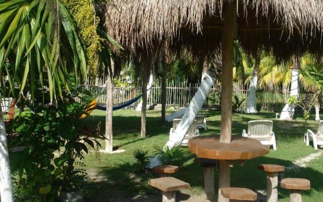 Golden Paradise Hostel