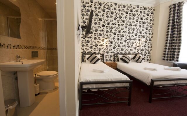 Royal Guest House by Saba