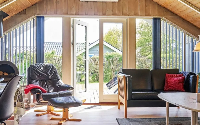 6 Person Holiday Home in Hemmet