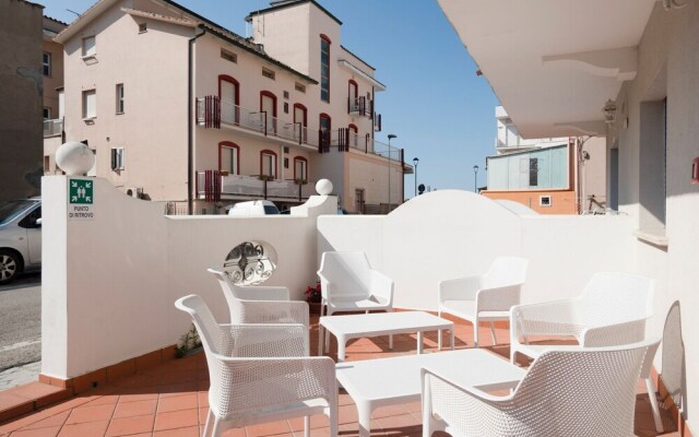 Homely Apartment In Rimini With Balcony