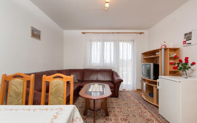 Stunning Home in Peroj With Wifi and 3 Bedrooms