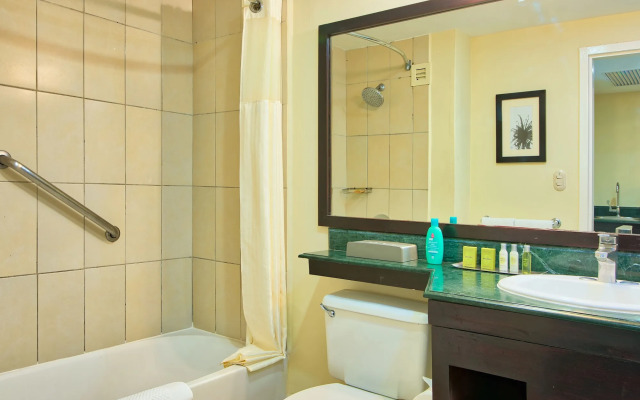 Fiesta Resort Central Pacific - All Inclusive