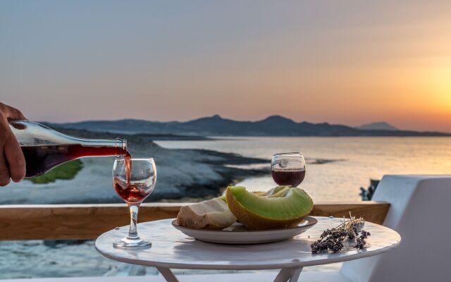 Manolis & Filio Home By The Sea