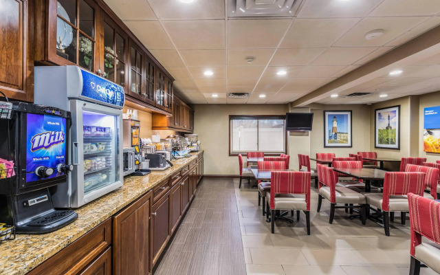 Comfort Inn Medford - Long Island