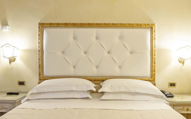 Hotel Alba Palace