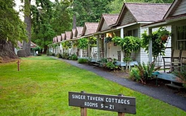 Lake Crescent Lodge