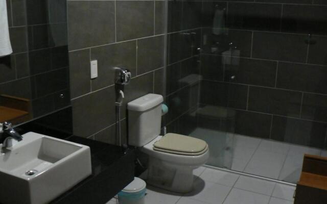 Don Limpone Hotel