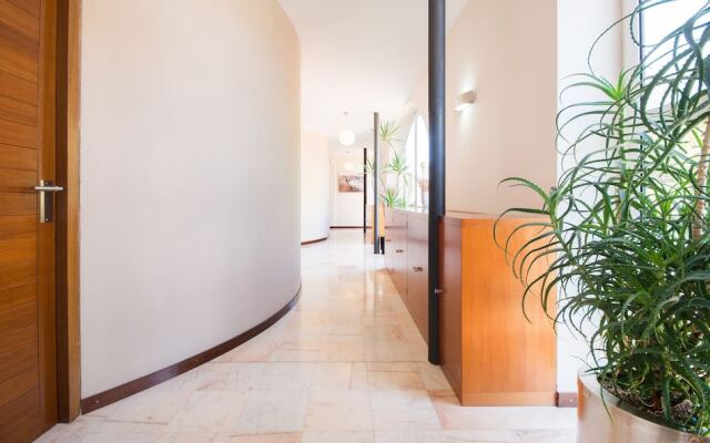 Luxury Beachfront Villa in Tarragona TH 63