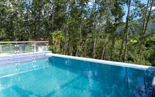 Vista del Campo Country Club & Villas