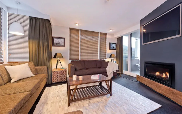 Nanook Thredbo Squatters Run