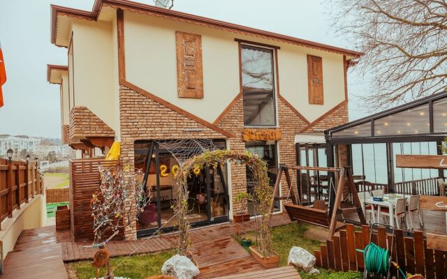 Livadi Hotel