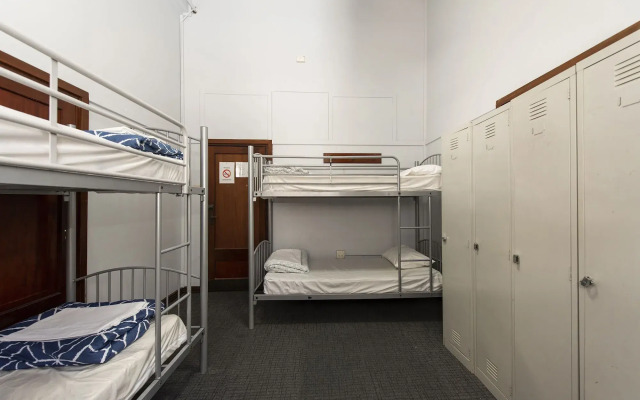 The Old Swan Barracks - Hostel