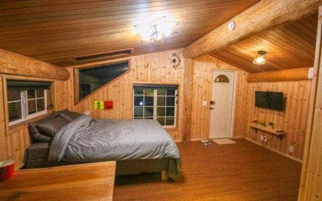 Gurye Jirisan Punggyeongchae Pension