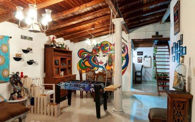 Hostal Monet`s Poblado