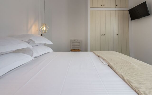 Michalakis Seaside Suites Milos
