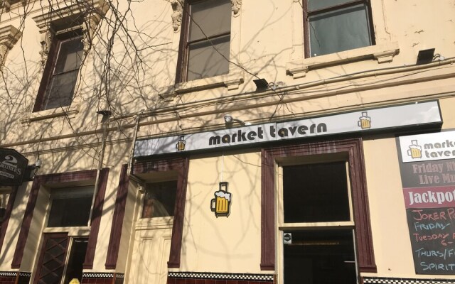 Market Tavern - Hostel and Bar