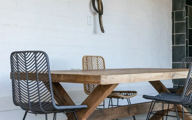 Bali and Eva Midlands