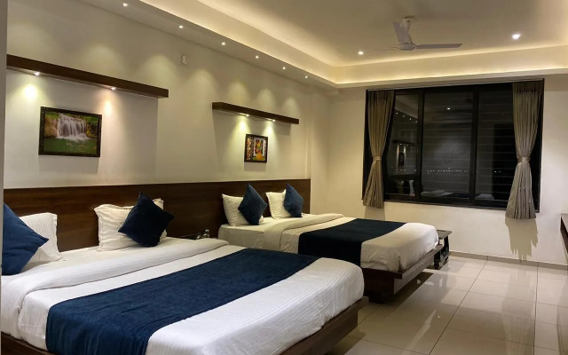 OYO 16604 Hotel Sparsh Inn