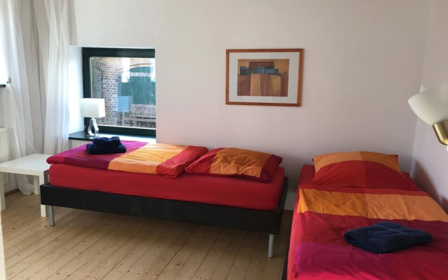 Haus am See in Kleinzerlang