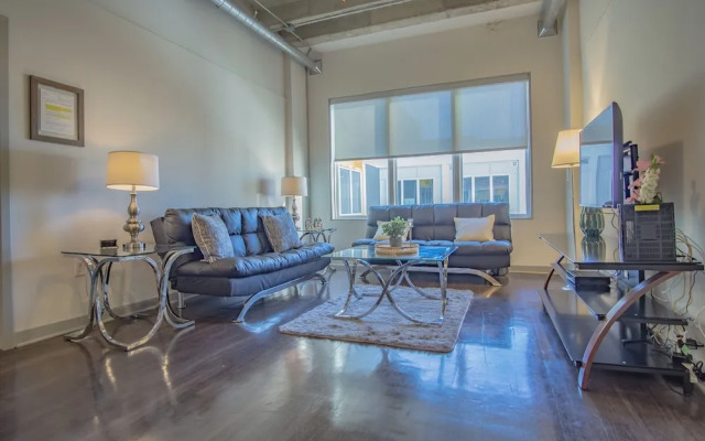 Heaven on Midtown Fully Furnished Apts