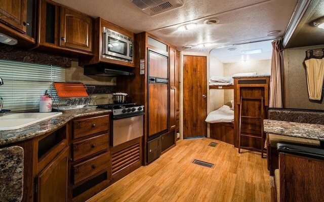 Caravan Bay Camping - Caravan Park
