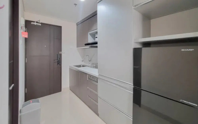 Homey And Scenic Studio At Patraland Amarta Apartment