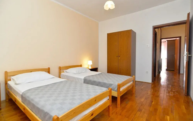 Apartment 1168