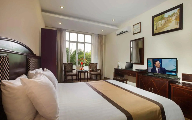 TQT Hotel