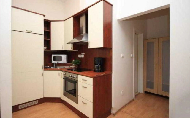 Theatre Apartments