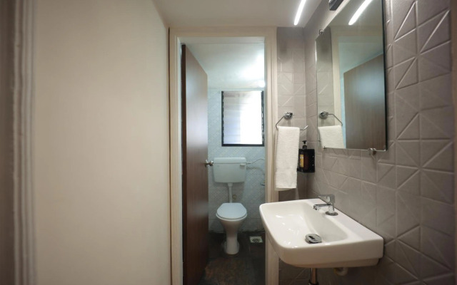 The Byke Studio Pure Veg Apartment, Thane