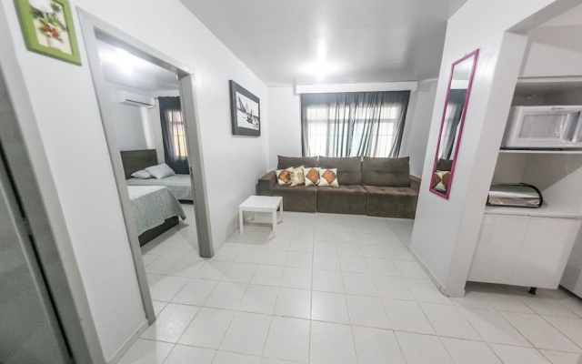 Casa 2 Amarela - Casa piscina 10 pessoas